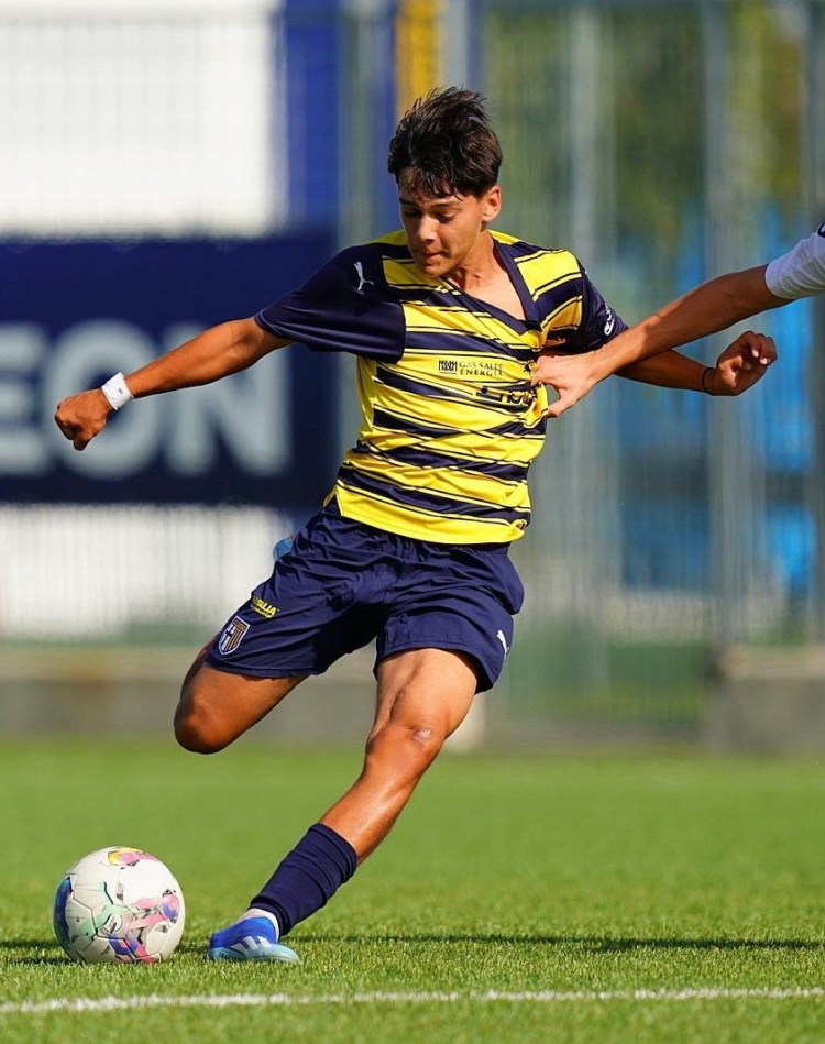 v站体育-记者：多特、尤文和拜仁密切关注帕尔马16岁前锋塔利恩特